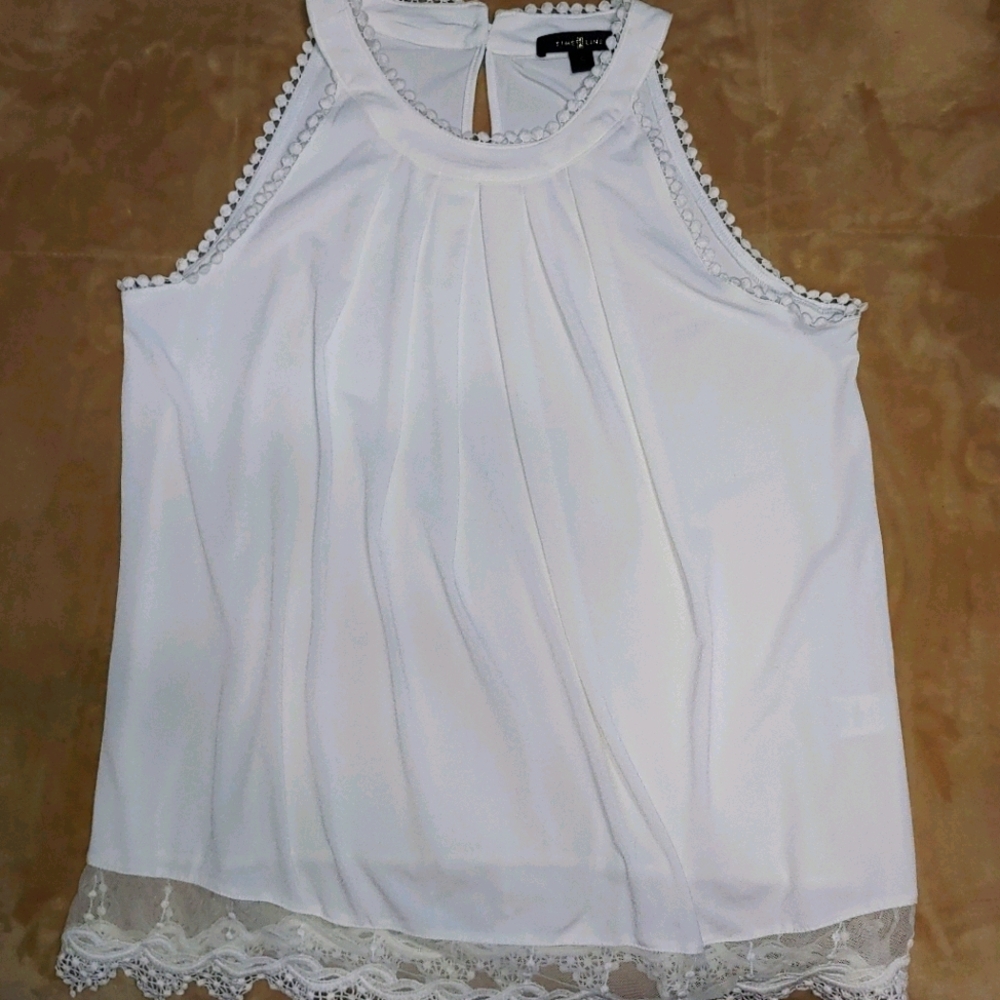 NWOT beautiful white & lace top